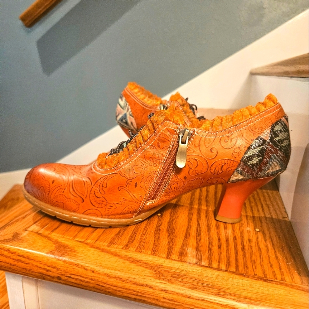 HEELS, "Vintage" Look - 42 - Picture 7 of 14
